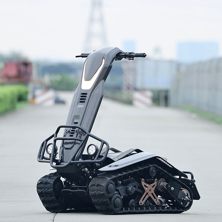 Breaking the Mold: Exploring the Differences Between Electric Snowmobiles-Standing and Traditional Snowmobiles